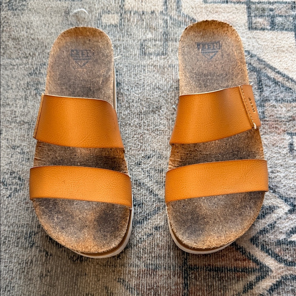 REEF Cushion Vista Hi - size 8